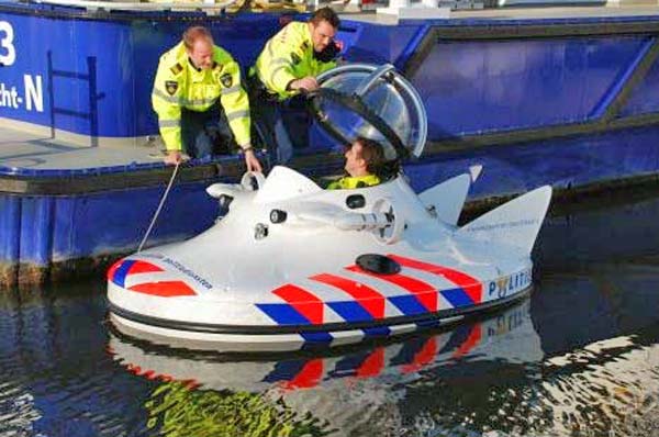 Name:  politie-duikboot---KLPD.jpg
Hits: 893
Gre:  43,7 KB